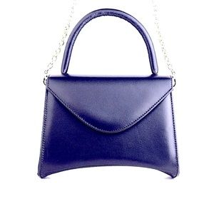 ⚡️POSH PICK⚡️Black leather handbag. Brand new. Never used